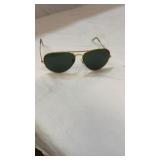 Ray-Ban Aviator Sunglasses