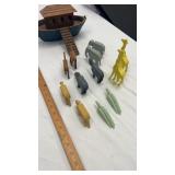Wooden Noahï¿½s Ark & Animals