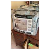 7 pc. Queen Size Bed Ensemble for Bed