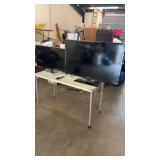 Pair of Sansui Flat Screen TVs 42' & 32'