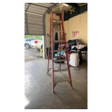 8 Feet Tall Louisville Fiberglass Step Ladder