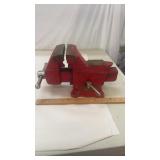 Heavy Duty 4 1/2 Craftsman Bench Vise