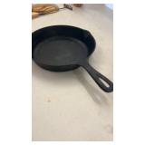 10' Martin Stove & Range Cast Iron Skillet