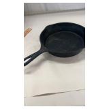 9 1/2' Cast Iron Skillet