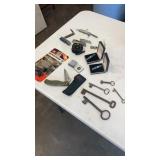 Menï¿½s Junk Drawer Pocket Knives Keys & More
