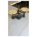 Antique Chicago Apparatus Weight Scales