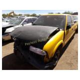 2002 Chevrolet S-10 1GCCS19W528246129 Yellow