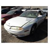 2001 Oldsmobile Aurora 1G3GS64C714117519 White