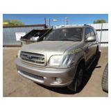 2004 Toyota Sequoia 5TDZT34A14S212766 Gold