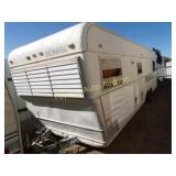 1973 Holday Trailer S73323117305 White