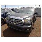 2014 Toyota Sequoia 5TDDW5G14ES106659 Gray