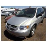 2005 Dodge Grand Caravan 1D4GP24RX5B331553 Silver