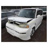 2006 Toyota Scion xb JTLKT324064044118 White