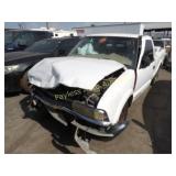 2001 Chevrolet S-10 1GCCS19W21K119243 White