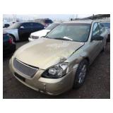 2002 Nissan Altima 1N4AL11E62C143599 Gold