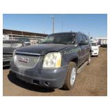 2008 GMC Yukon 1GKFK63808J151536 Gray