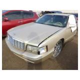 1998 Cadillac Deville 1G6KD54Y7WU723732 Gold