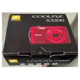 Nikon Cool Pix Camera New in Box