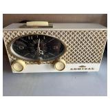 Vintage Admiral Radio Y3557