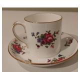 Staffordshire Teacup/Saucer (B19)