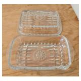 Vintage MCM Pressed Glass Butter Dish (B6)
