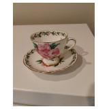 Gladstone Teacup/Saucer (B19)