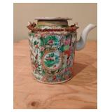 19th Century Medallion Type Chinese Tea Pot (B5)