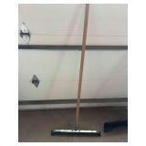 Floor squeegee