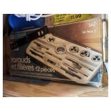 Mastercraft 12-piece SAE tap and die set