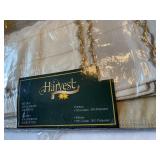 Harvest Placements and Napkins