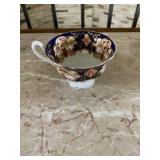 Royal Albert Bone China Heirloom teacup