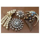 Assorted Fancy Broaches Beauty!