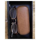 Crystal Knob Glasses Case w/ Glasses