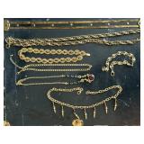 Assorted Costume Jewlery Necklaces