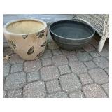 (2) Gardening Pots