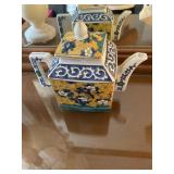 Vintage Kutani Takahashi Tea Pot