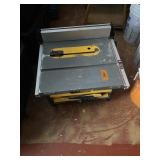 DEWALT 15 Amp Corded 10-inch Table Saw