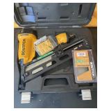 Bostitch 15-Gauge Angled Finish Nailer Kit