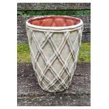 Pot with Lattice Pattern