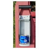 Wall-mounted 16 oz Can Crusher