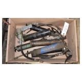 Asst grease guns , 6 Manual and 1 airgun
