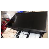 Insignia 32' TV w/remote and mounting bracket