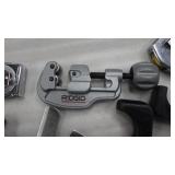 4- Plastic pipe cutters, 1 Rigid pipe cutter