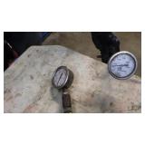 Hydraulic pressure guages