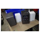 Sony-CMT M70 radio, CD,cassette,& 3 speakers