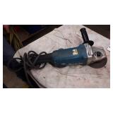 Makita GA7050 7' Angle grinder