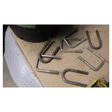 U-bolts 1 3/4' & square 2 1/2' bolts appr 20