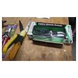 Pruner New in pkg, hedge trimmer &