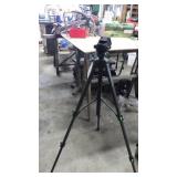 Cullman extendable camera tripod stand