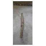 Log chain 3/8 in 13 ft has both hooks
